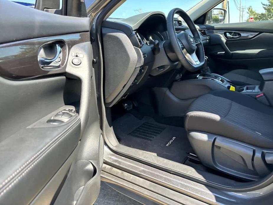 used 2019 Nissan Rogue car, priced at $20,937