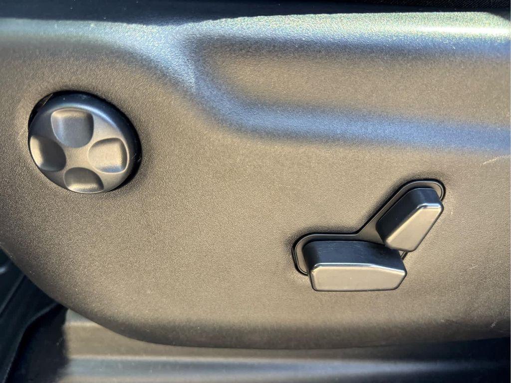 used 2021 Jeep Grand Cherokee car, priced at $26,737