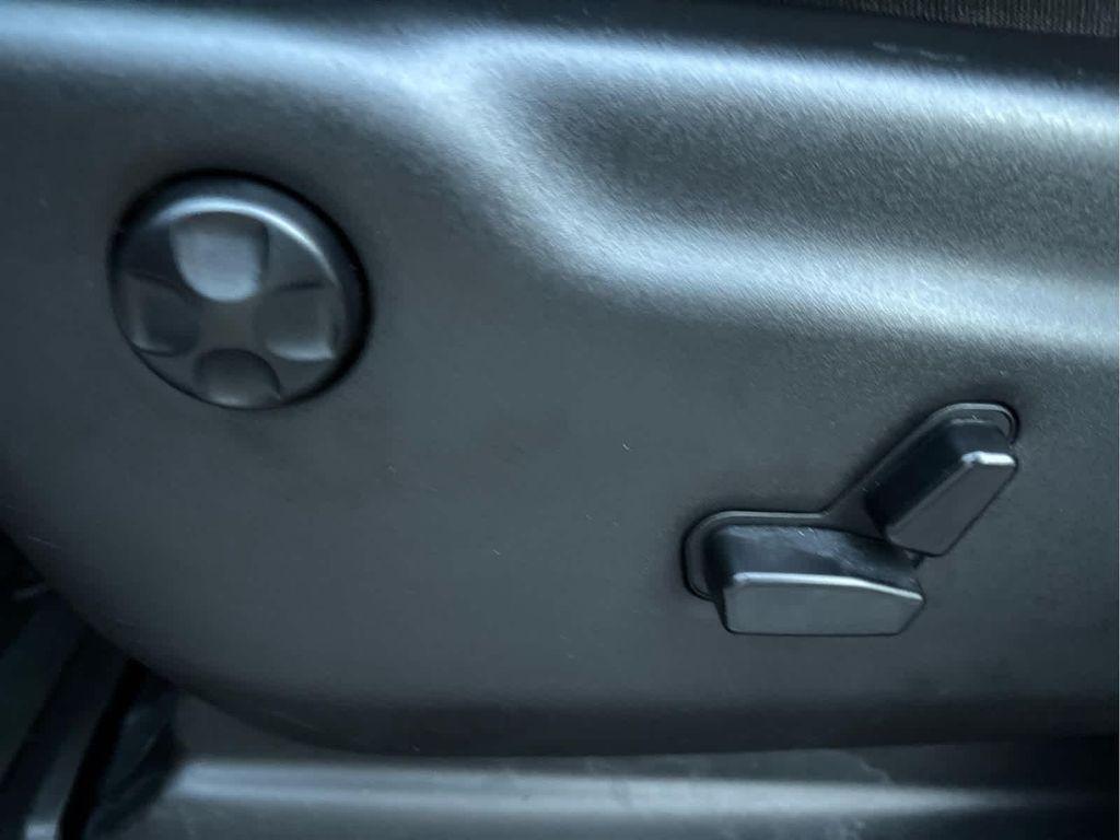 used 2018 Jeep Grand Cherokee car, priced at $17,937