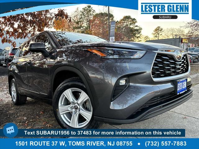 used 2022 Toyota Highlander car, priced at $28,837