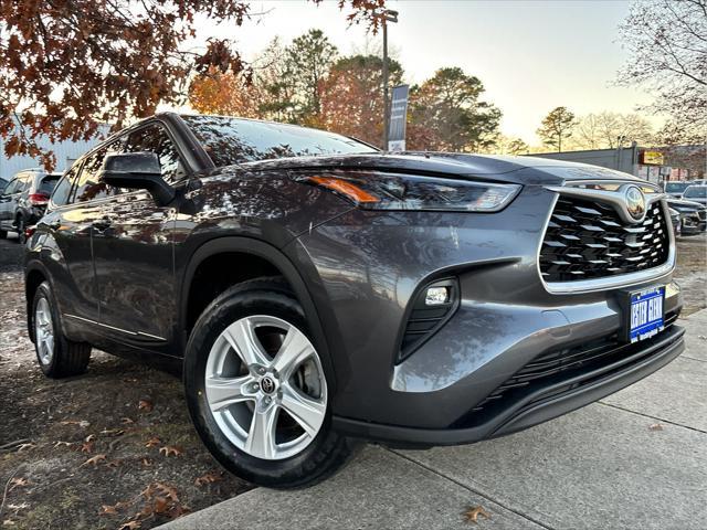 used 2022 Toyota Highlander car, priced at $28,837