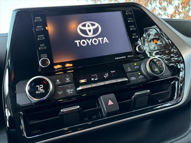 used 2022 Toyota Highlander car, priced at $28,837