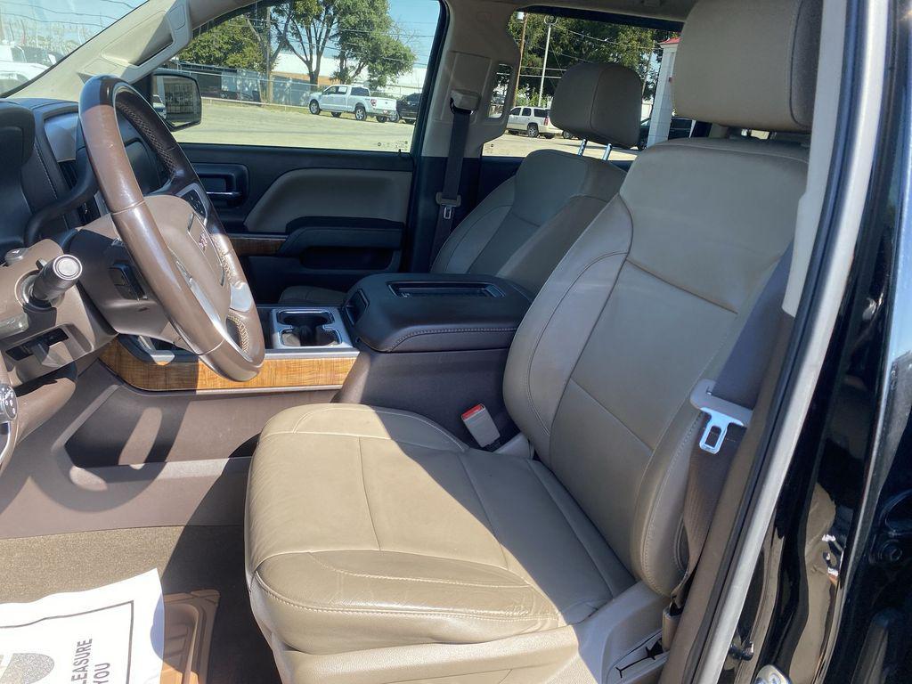 used 2018 GMC Sierra 1500 car, priced at $27,400