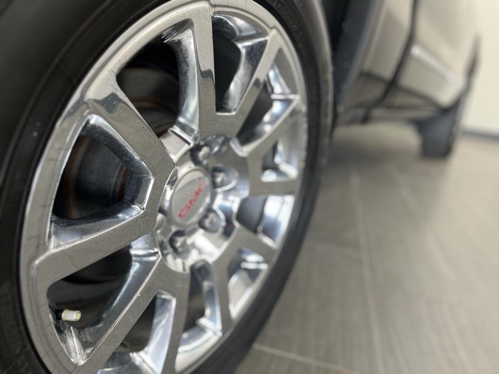 used 2018 GMC Sierra 1500 car, priced at $28,300