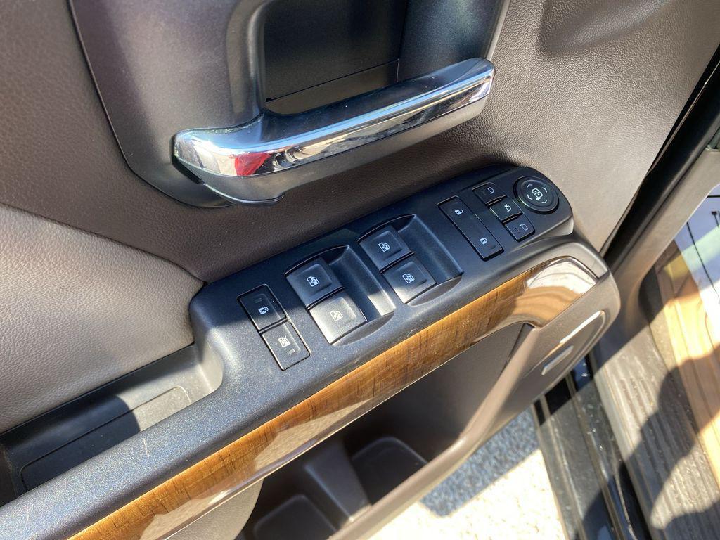 used 2018 GMC Sierra 1500 car, priced at $27,400