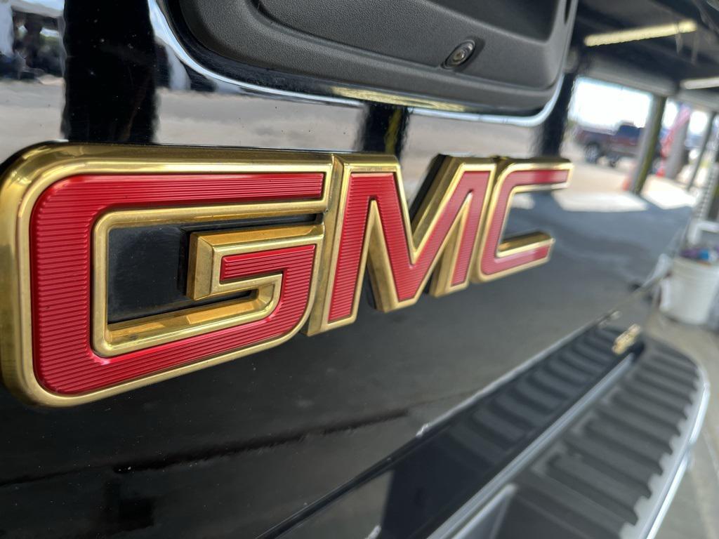 used 2018 GMC Sierra 1500 car, priced at $28,300
