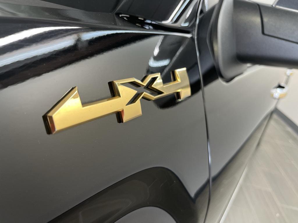 used 2018 GMC Sierra 1500 car, priced at $28,300