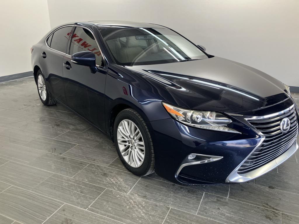 used 2016 Lexus ES 350 car, priced at $15,700