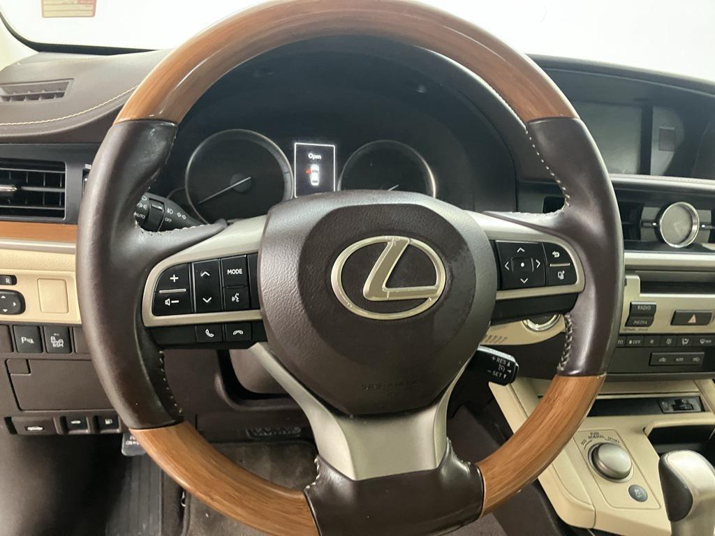used 2016 Lexus ES 350 car, priced at $15,700