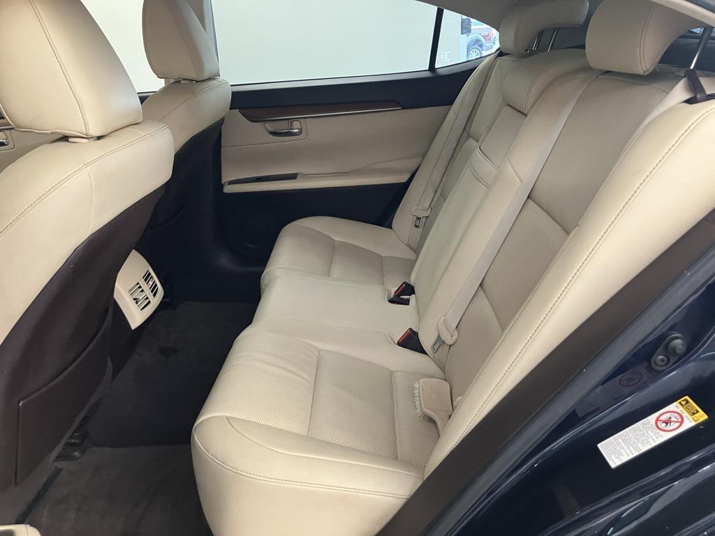 used 2016 Lexus ES 350 car, priced at $15,700