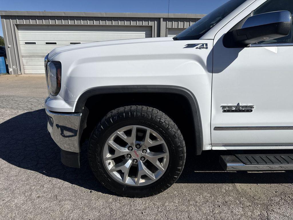 used 2018 GMC Sierra 1500 car, priced at $27,700