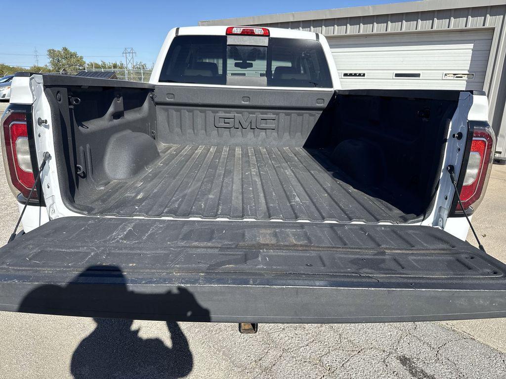 used 2018 GMC Sierra 1500 car, priced at $27,700