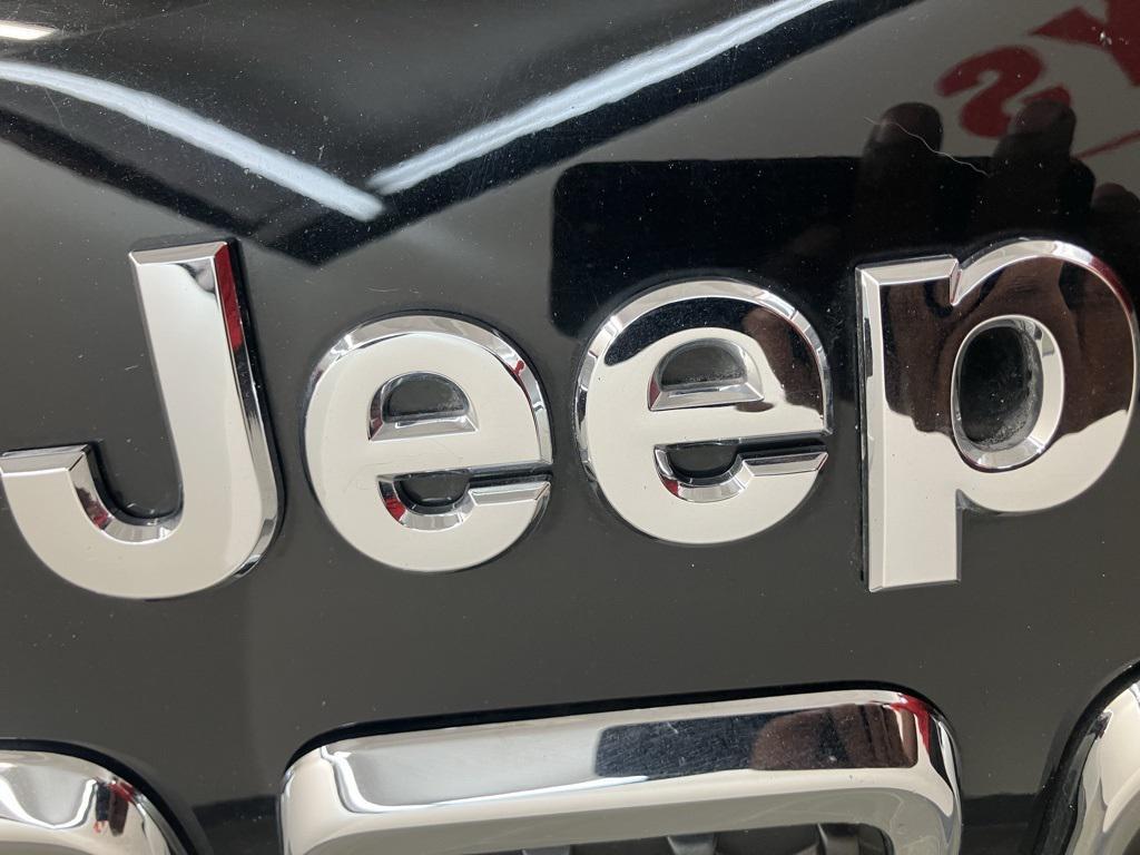 used 2020 Jeep Cherokee car, priced at $14,900
