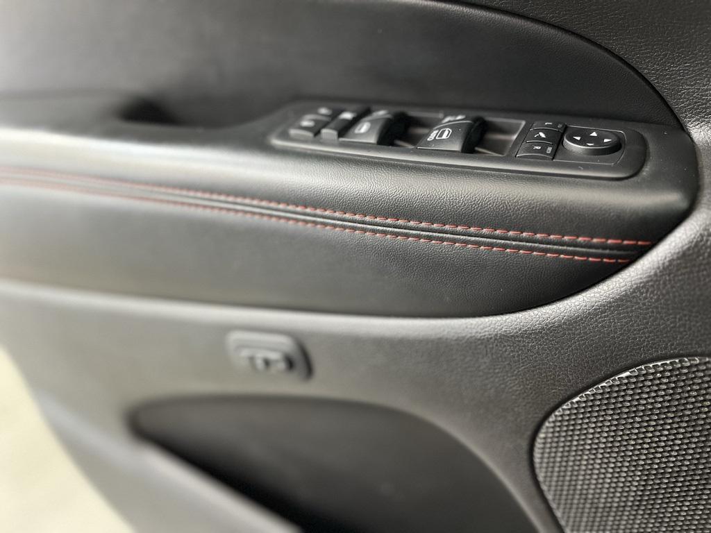 used 2019 Jeep Grand Cherokee car, priced at $18,200