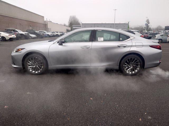 new 2025 Lexus ES 300h car, priced at $57,634