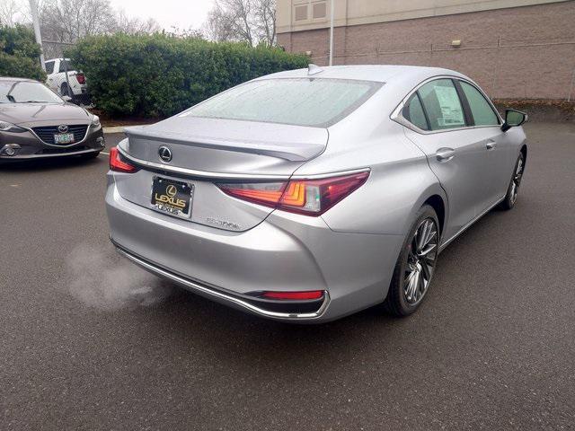 new 2025 Lexus ES 300h car, priced at $57,634