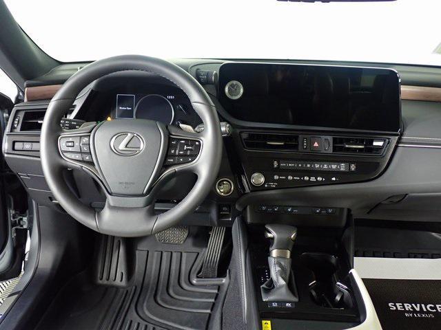 used 2024 Lexus ES 300h car, priced at $43,919