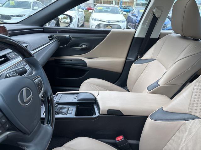 used 2020 Lexus ES 300h car, priced at $34,985