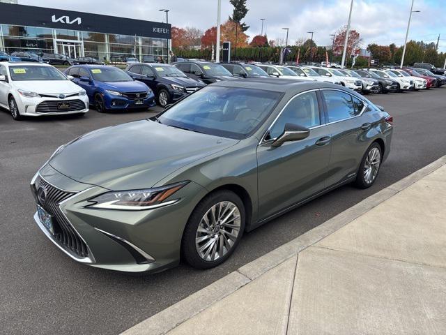 used 2020 Lexus ES 300h car, priced at $34,985