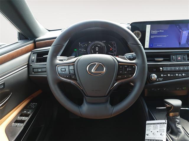 new 2025 Lexus ES 300h car, priced at $51,344