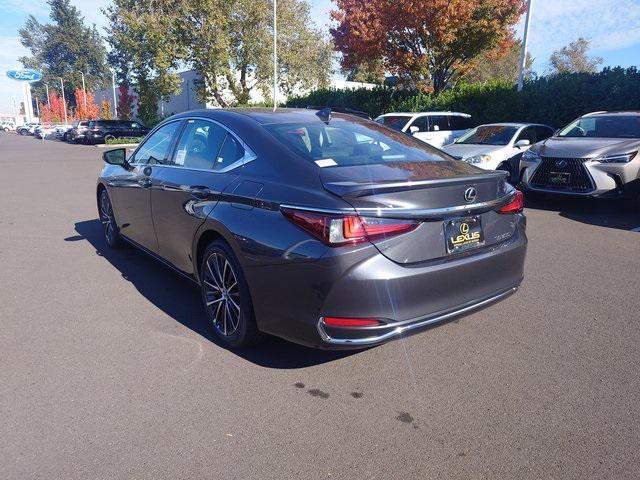 new 2025 Lexus ES 300h car, priced at $49,314