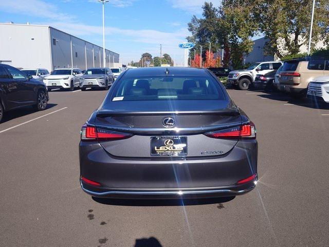 new 2025 Lexus ES 300h car, priced at $49,314