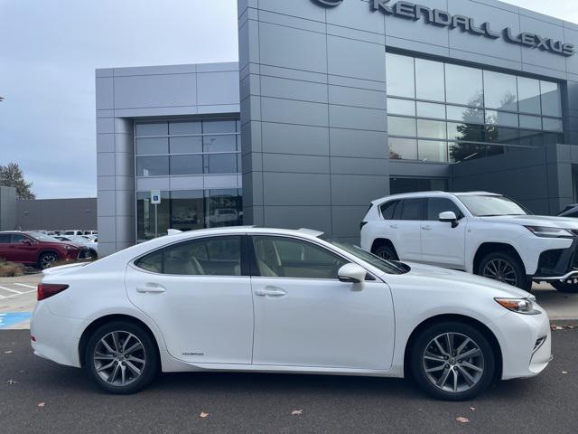 used 2018 Lexus ES 300h car, priced at $24,568