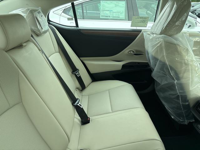 new 2025 Lexus ES 350 car, priced at $47,830