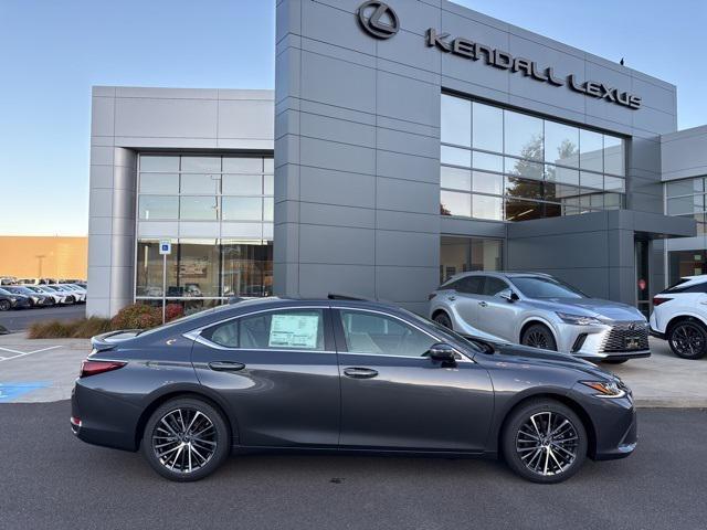 new 2025 Lexus ES 300h car, priced at $51,324