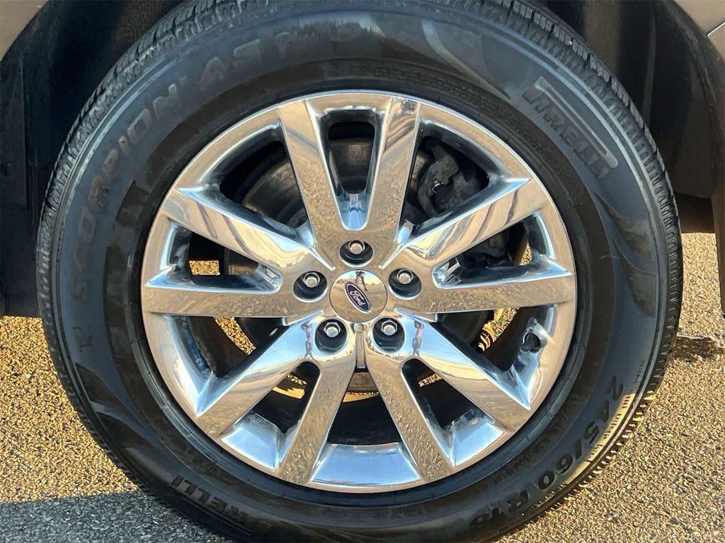 used 2011 Ford Edge car, priced at $3,900