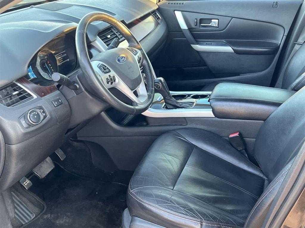 used 2011 Ford Edge car, priced at $3,900