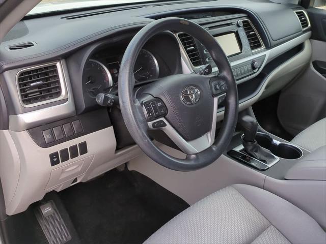 used 2019 Toyota Highlander car, priced at $18,995