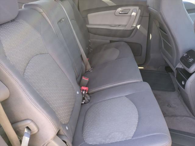 used 2009 Chevrolet Traverse car, priced at $1,900