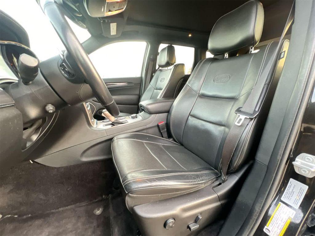 used 2016 Jeep Grand Cherokee car, priced at $15,495