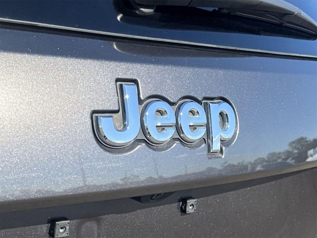 used 2020 Jeep Grand Cherokee car, priced at $22,695
