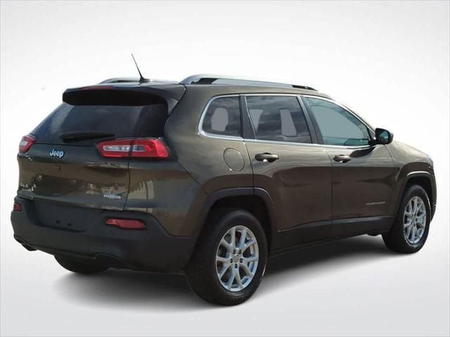 used 2015 Jeep Cherokee car, priced at $10,995