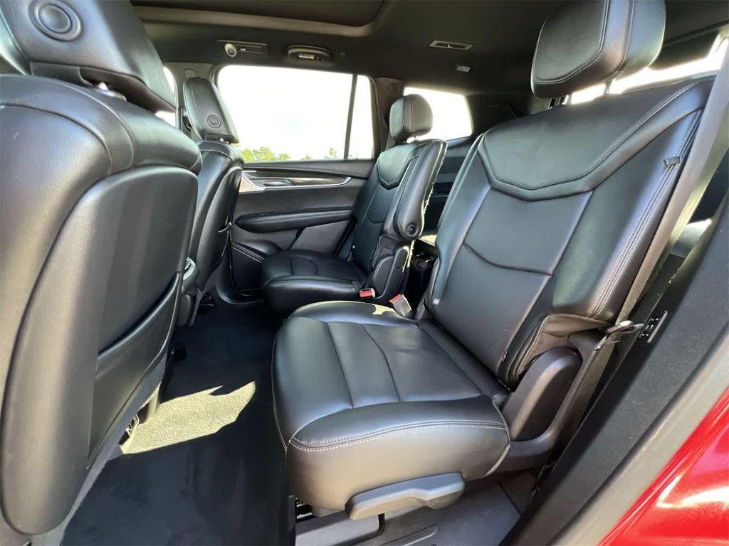 used 2022 Cadillac XT6 car, priced at $26,495