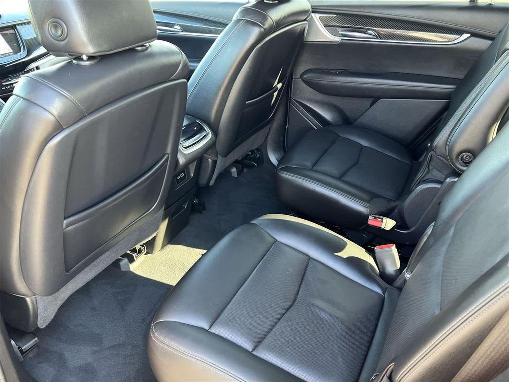 used 2022 Cadillac XT6 car, priced at $26,495