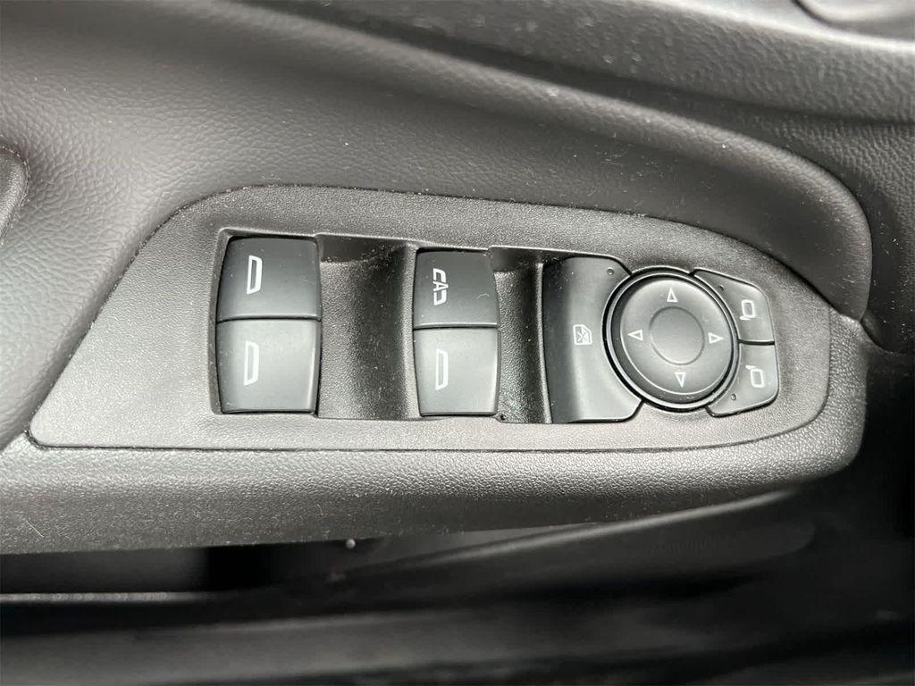 used 2022 Chevrolet Equinox car, priced at $19,295