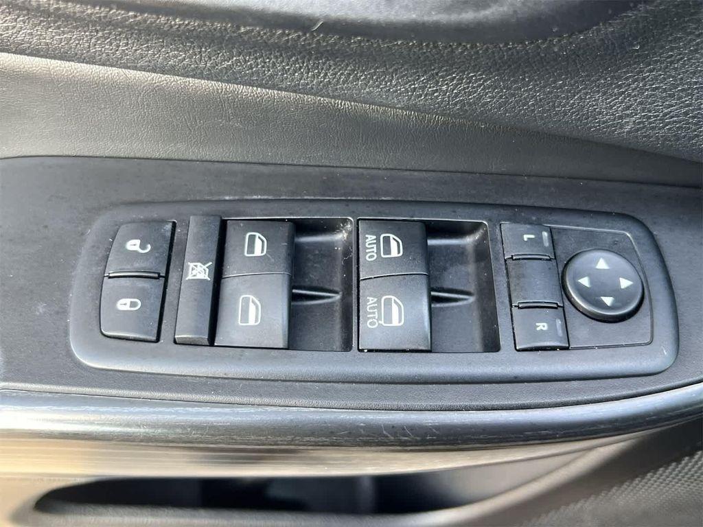 used 2014 Jeep Cherokee car, priced at $11,995