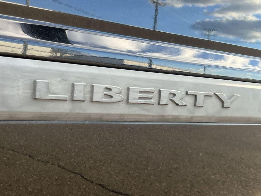 used 2010 Jeep Liberty car, priced at $3,900