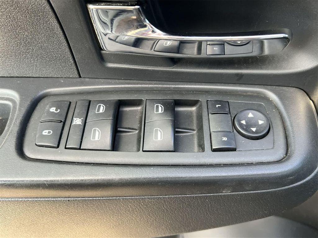 used 2010 Jeep Liberty car, priced at $3,900