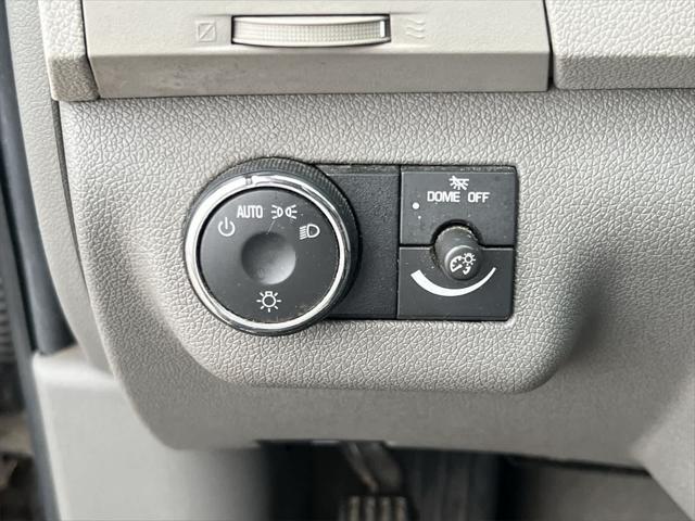 used 2011 Chevrolet Traverse car, priced at $1,500