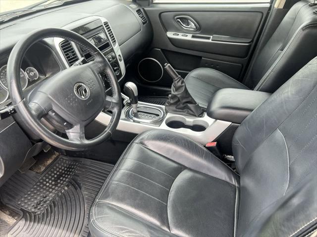 used 2005 Mercury Mariner car, priced at $3,900
