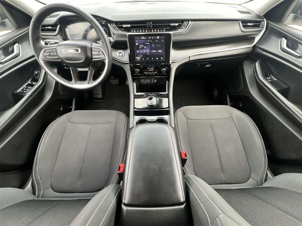 used 2023 Jeep Grand Cherokee car, priced at $28,995