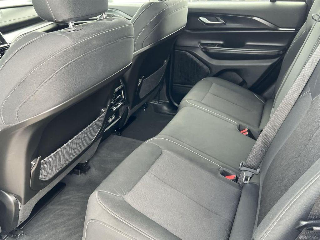 used 2023 Jeep Grand Cherokee car, priced at $28,995