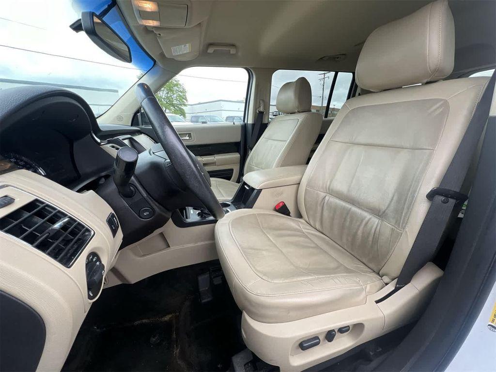 used 2015 Ford Flex car, priced at $3,500