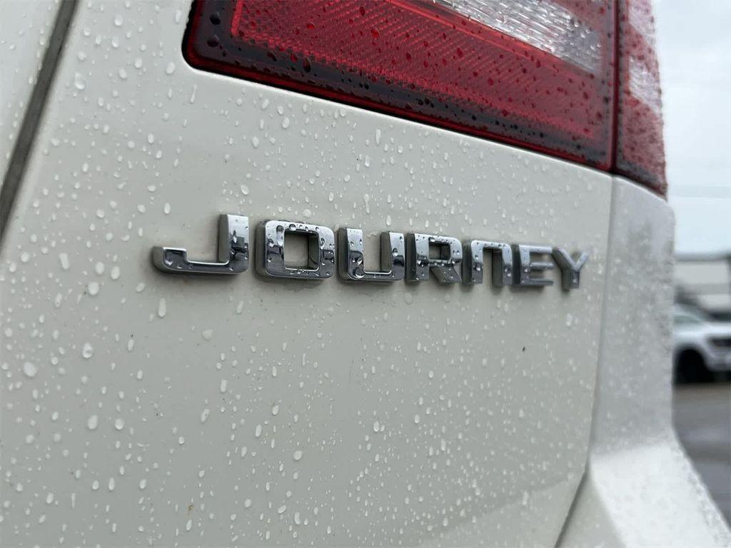 used 2010 Dodge Journey car, priced at $3,300