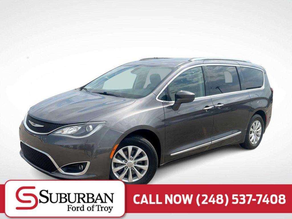 used 2018 Chrysler Pacifica car, priced at $15,495