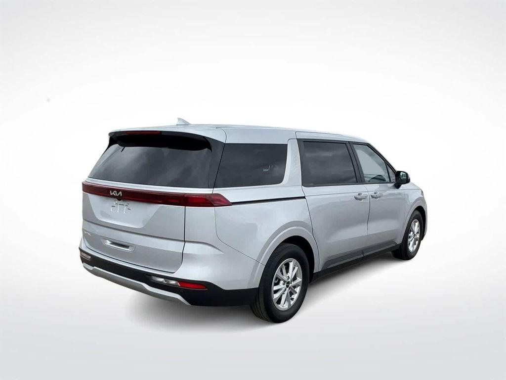 used 2023 Kia Carnival car, priced at $27,995